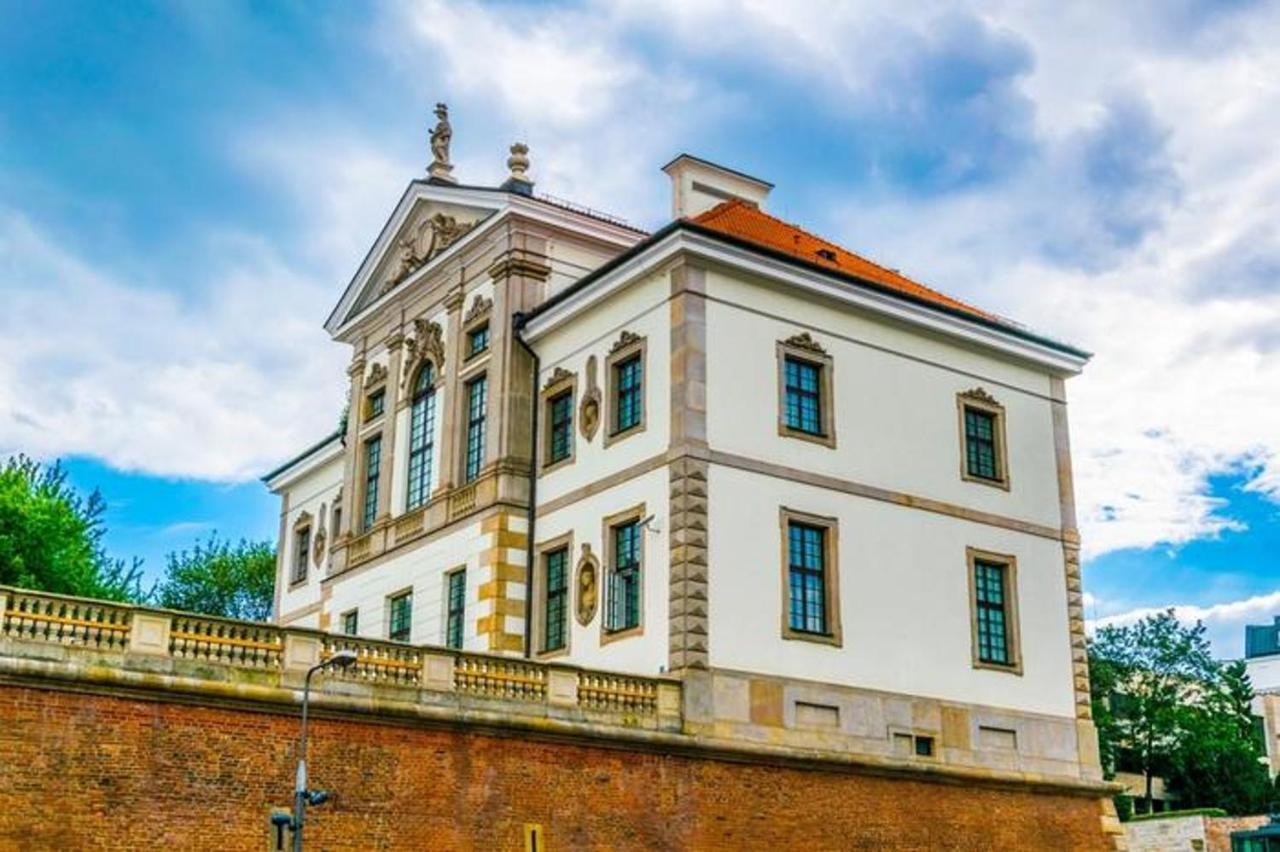 Helvetia Plus B&B - Private Rooms And Apartments Варшава Экстерьер фото